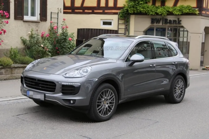 Капитал - Обновленный Cayenne попался без камуфляжа