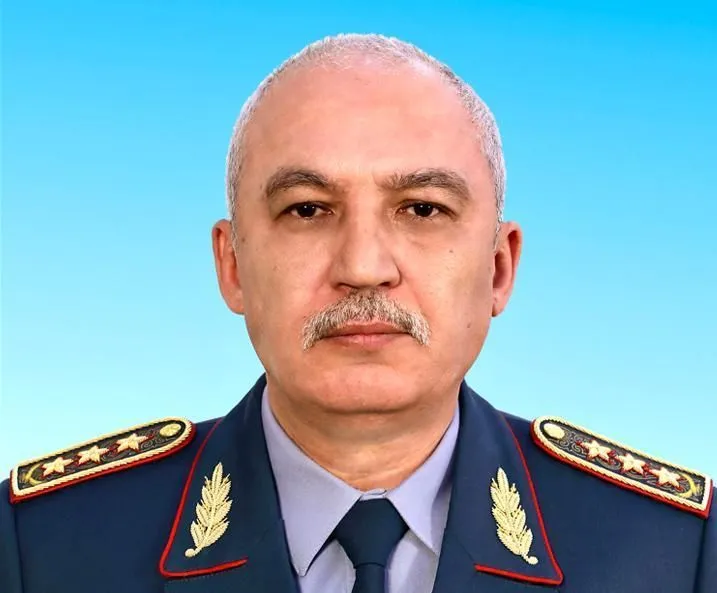 Уволен министр обороны Руслан Жаксылыков 