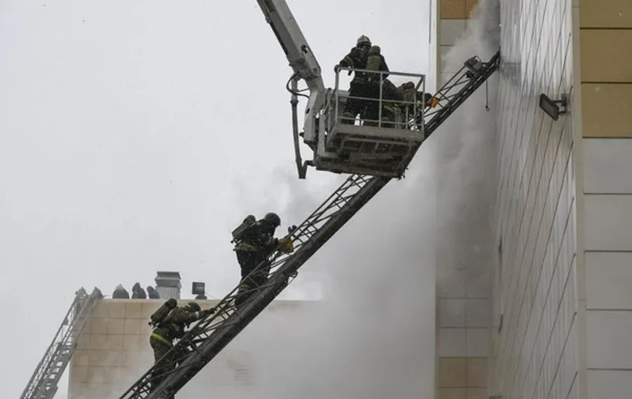 Капитал - МЧС РФ заявило об отсутствии пропавших без вести после пожара в Кемерово