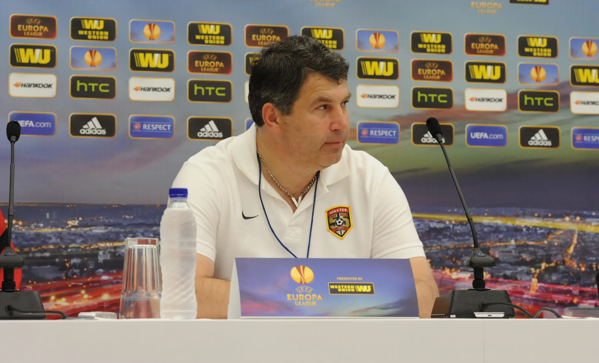 Капитал - Пресс-конференция тренера карагандинского «Шахтёра»