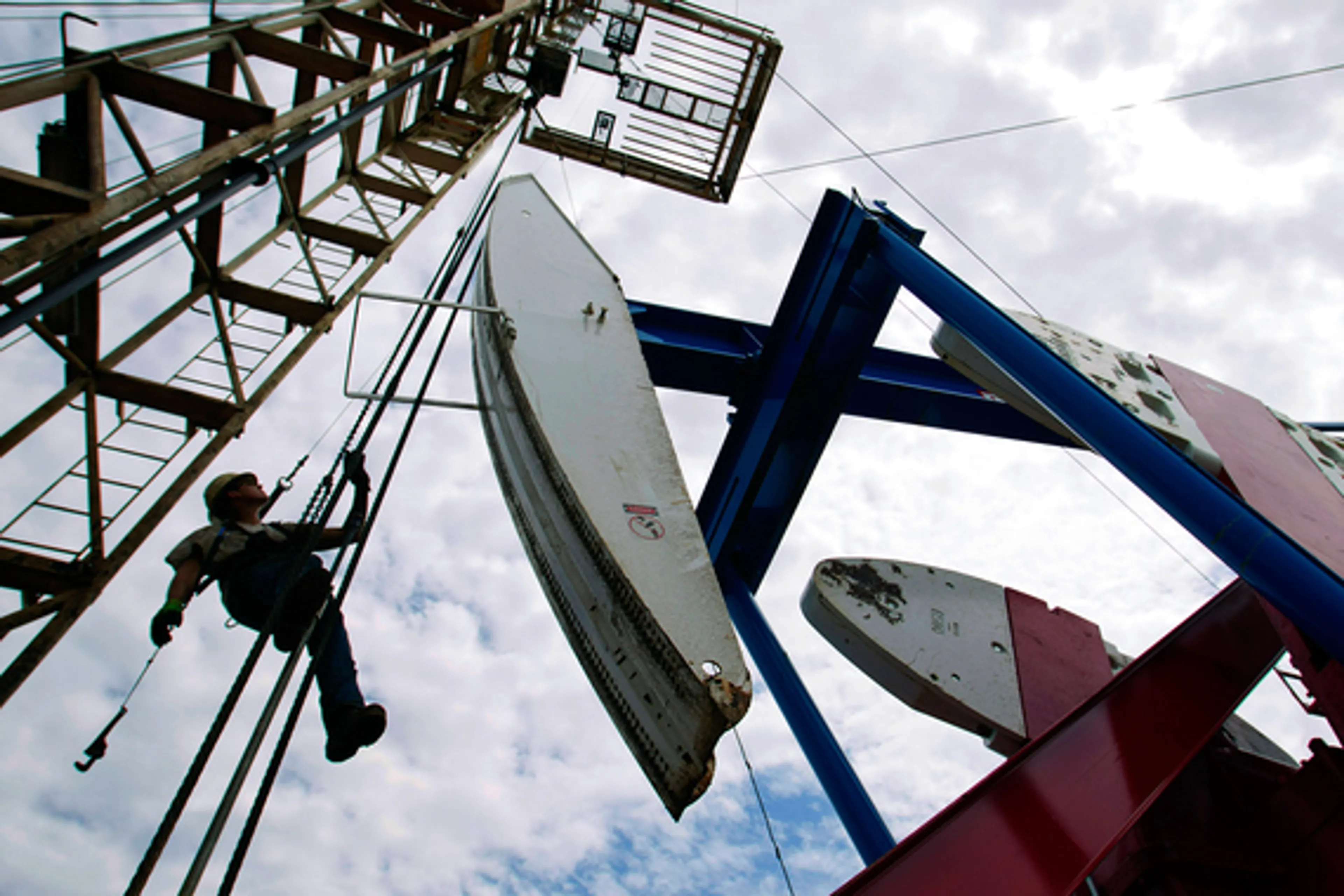 Капитал - Нефтяные гиганты дерутся – у других игроков чубы трещат