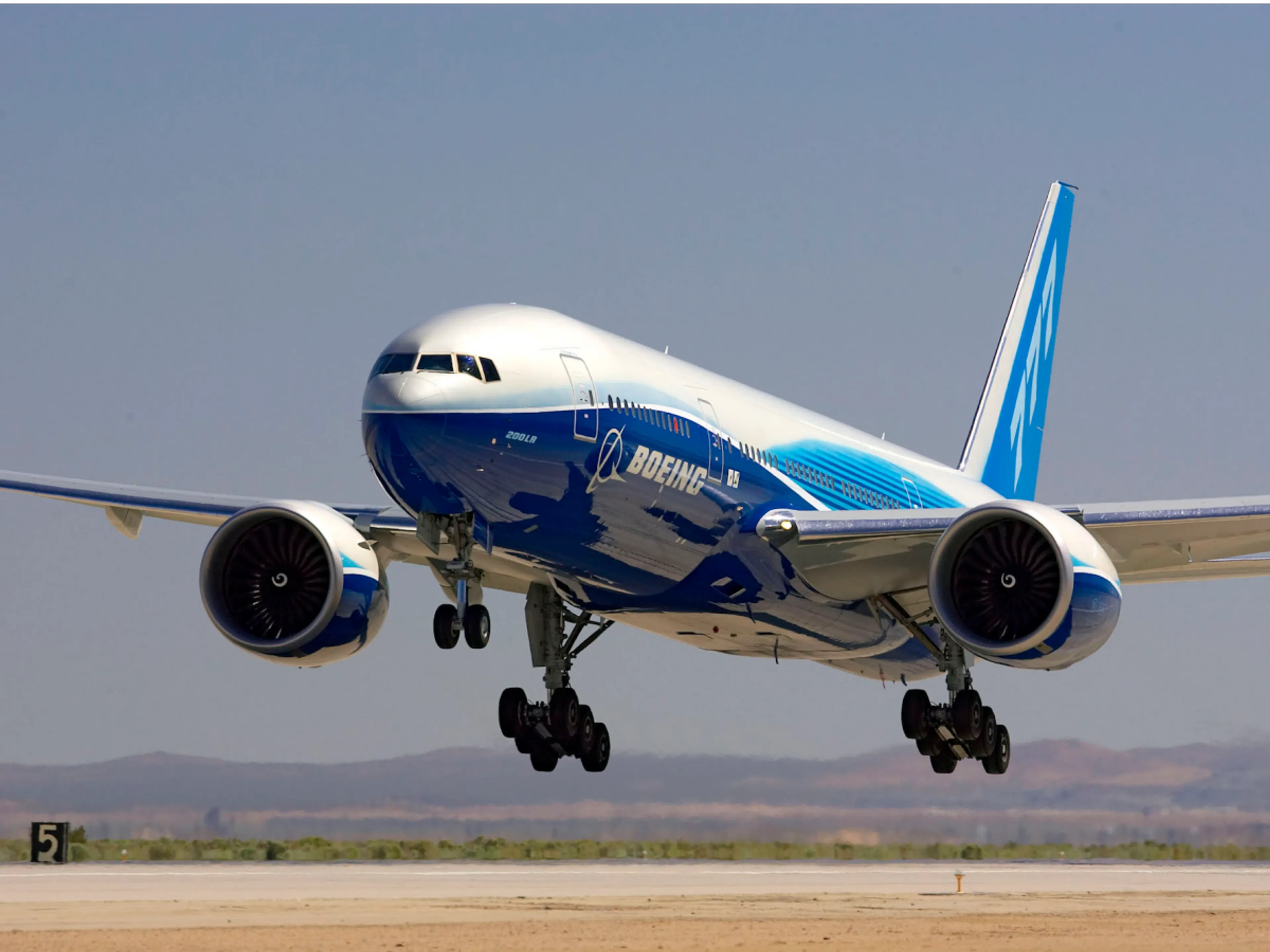 Капитал - Boeing подтвердил переговоры о покупке Embraer