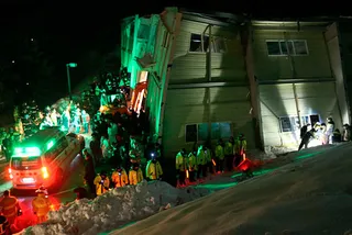 Капитал - Из-за обрушения здания в Южной Корее погибли 10 человек