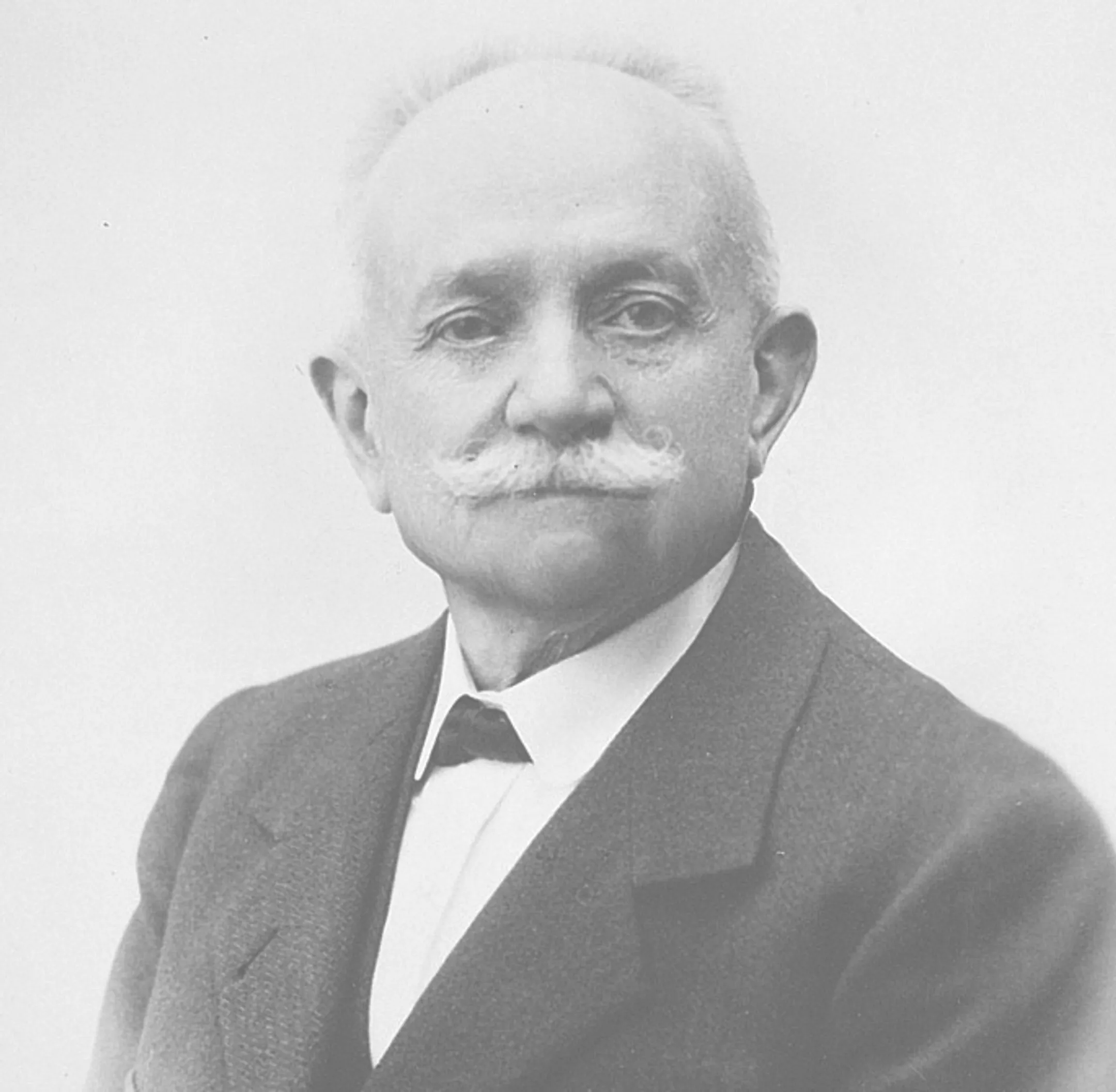 Луиджи Лавацца