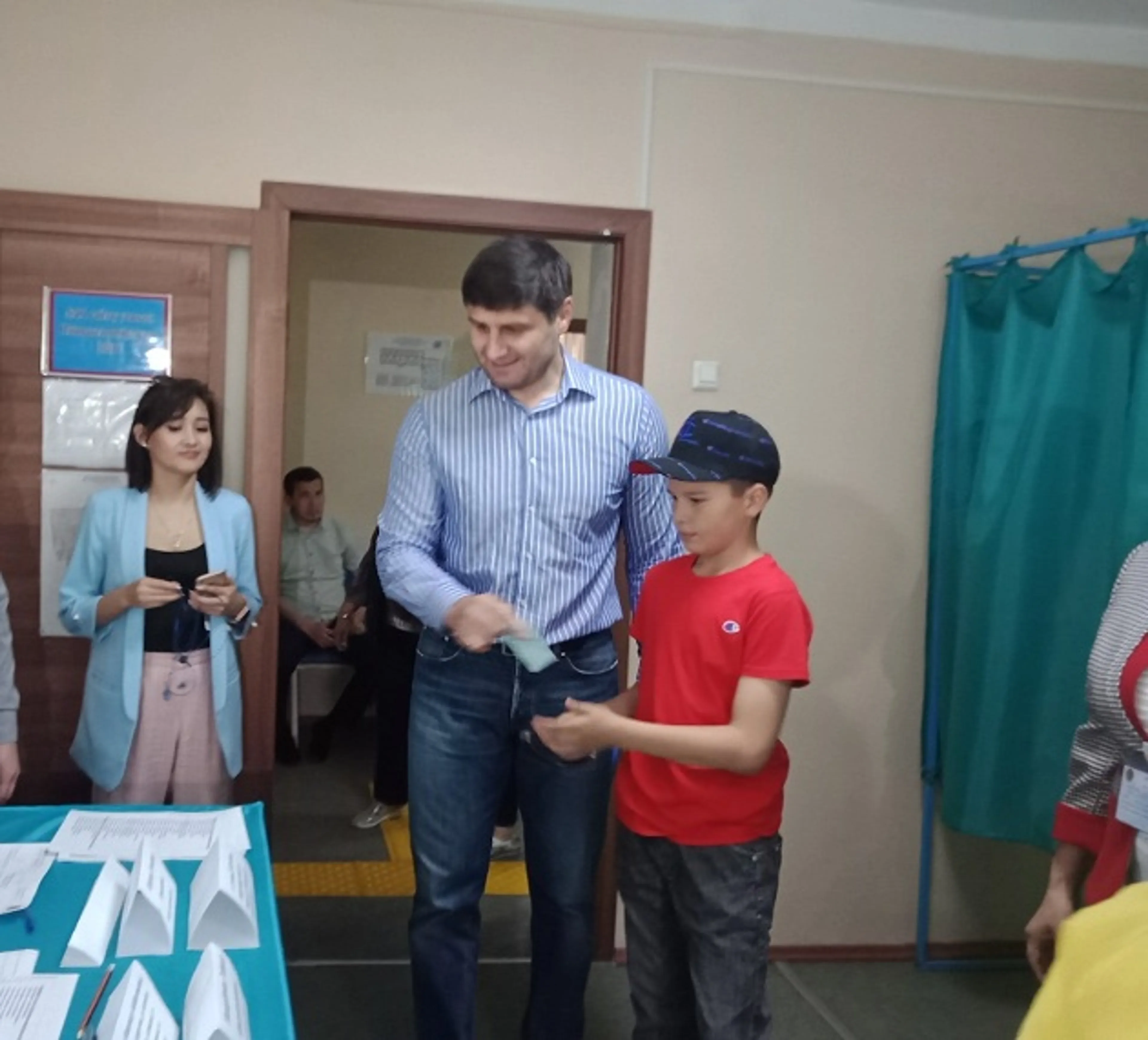 Капитал - Ислам Байрамуков принял участие в голосовании на президентских выборах