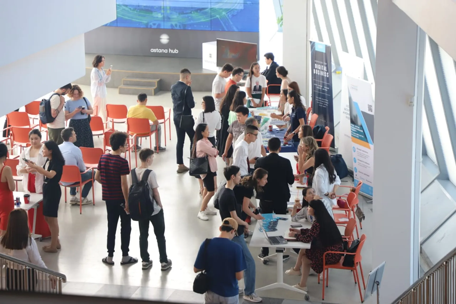 Капитал - Digital Bridge: 500 IT-вакансий предложат на специальной ярмарке