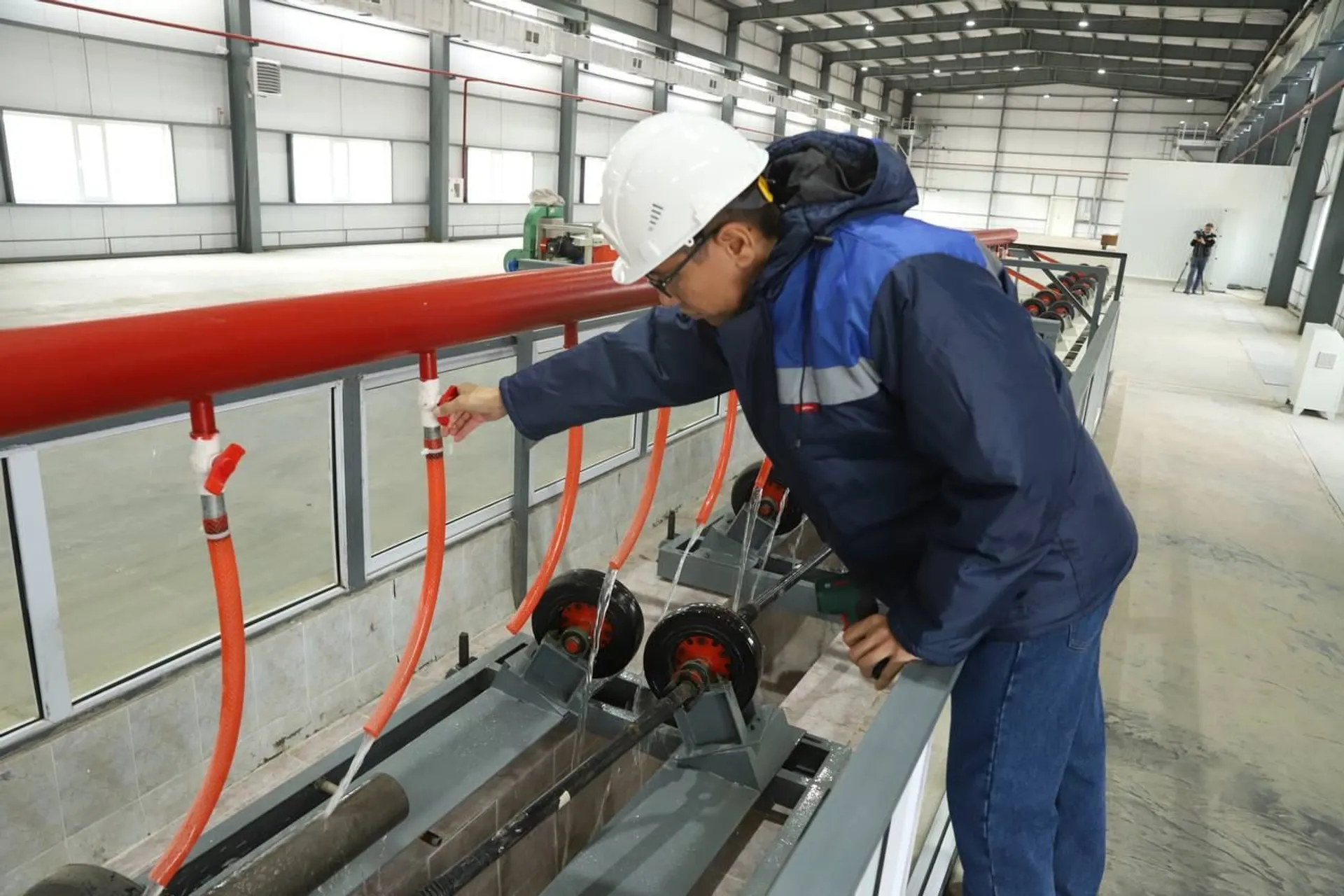 Капитал - В Актау начали производить трубы для нефтегазовой отрасли