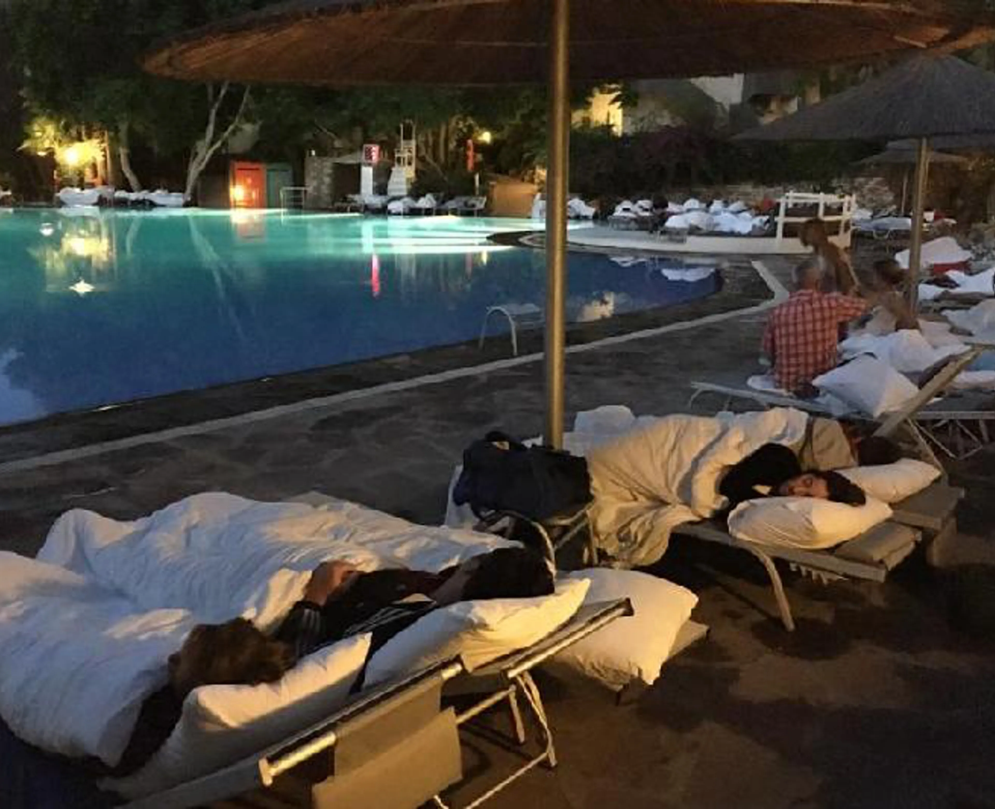 Капитал - Казахстанцы не намерены прерывать отдых в Турции