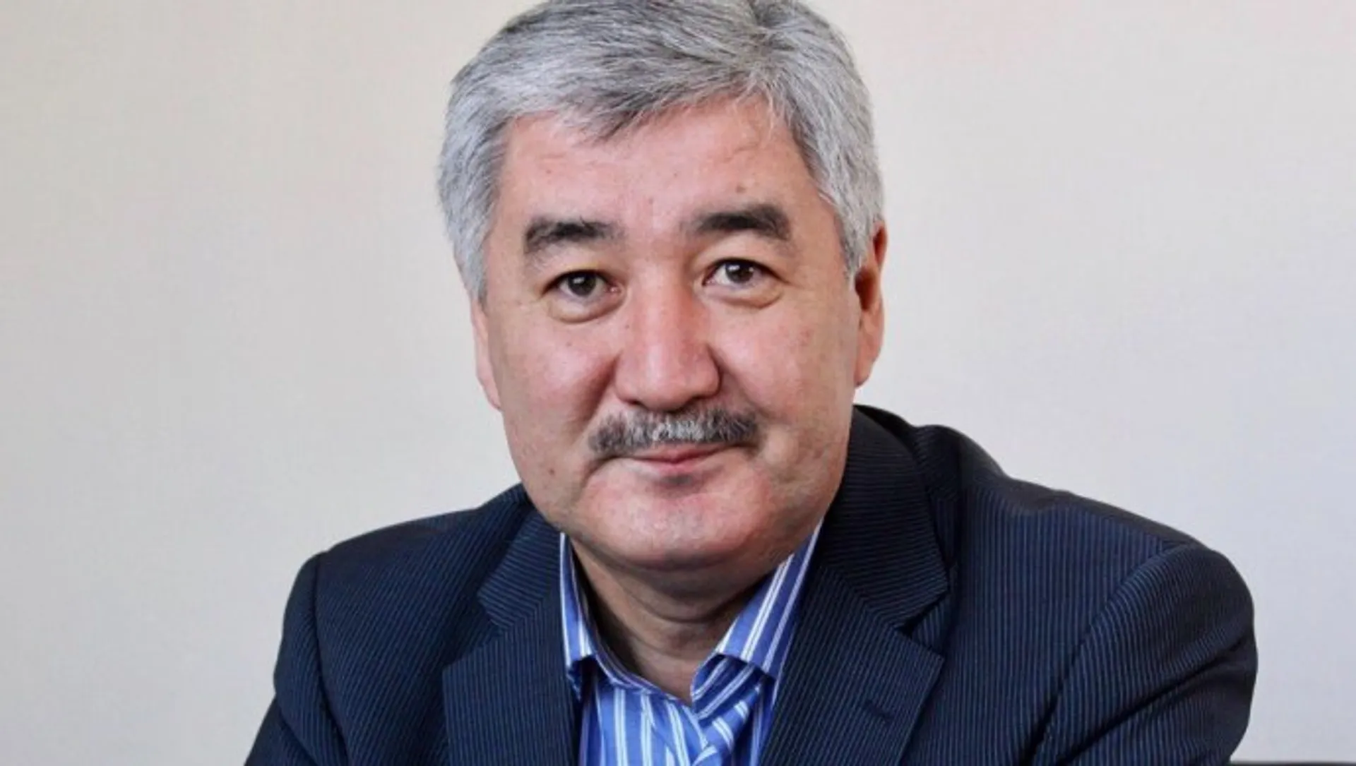 Капитал - Движение «Ұлт тағдыры» выдвинуло кандидата в Президенты