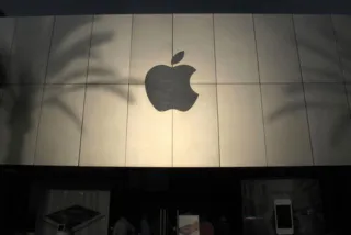 Капитал - Прибыль Apple выросла в 1,6 раза