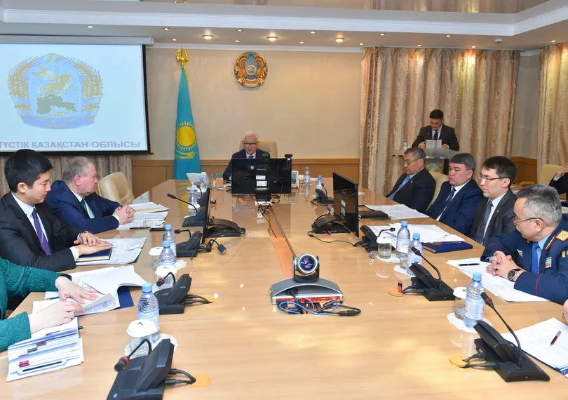 Капитал - Ерик Султанов поручил активнее заниматься вопросами легализации