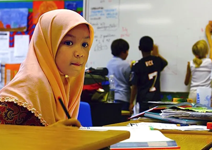 Капитал - Законодательство РК не позволяет ученицам носить хиджаб