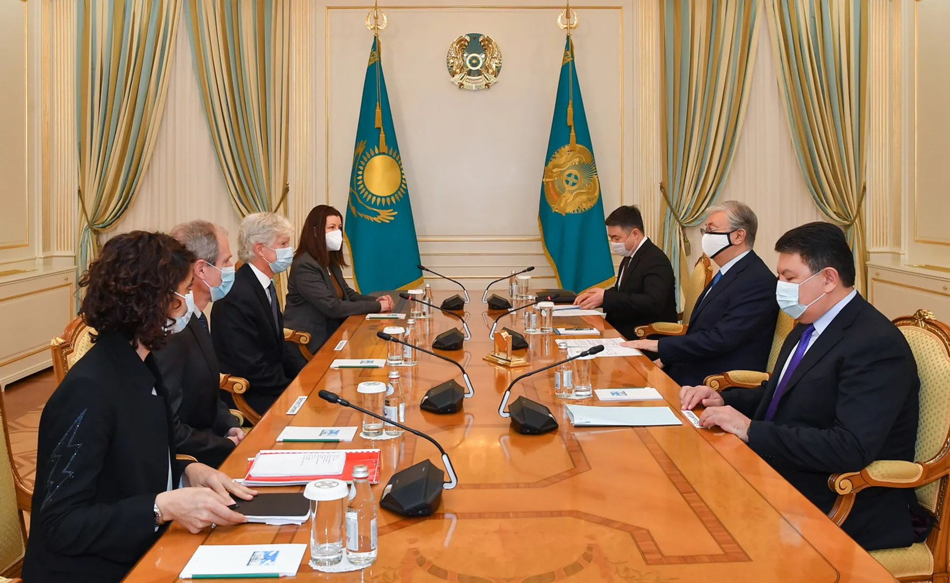 Капитал - Total готова инвестировать в крупные нефтегазовые месторождения Казахстана