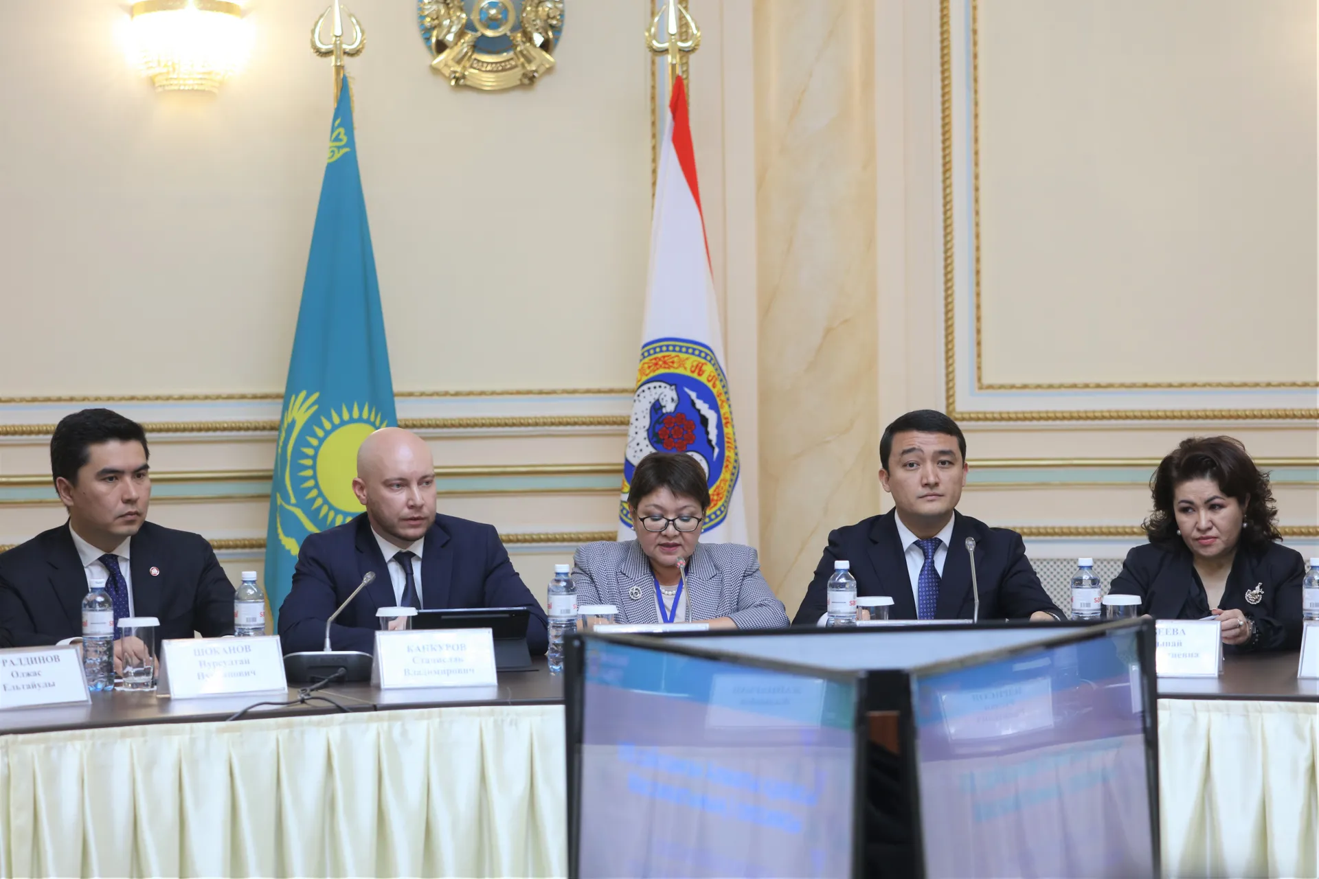 Капитал - Председателем маслихата Алматы избран Меиржан Отыншиев