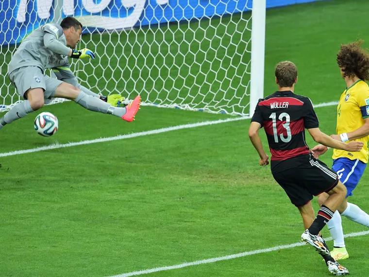 Капитал - Англичанин угадал счет матча Бразилия – Германия