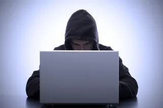 Капитал - Хакеры похитили данные 1,3 млн абонентов Франции