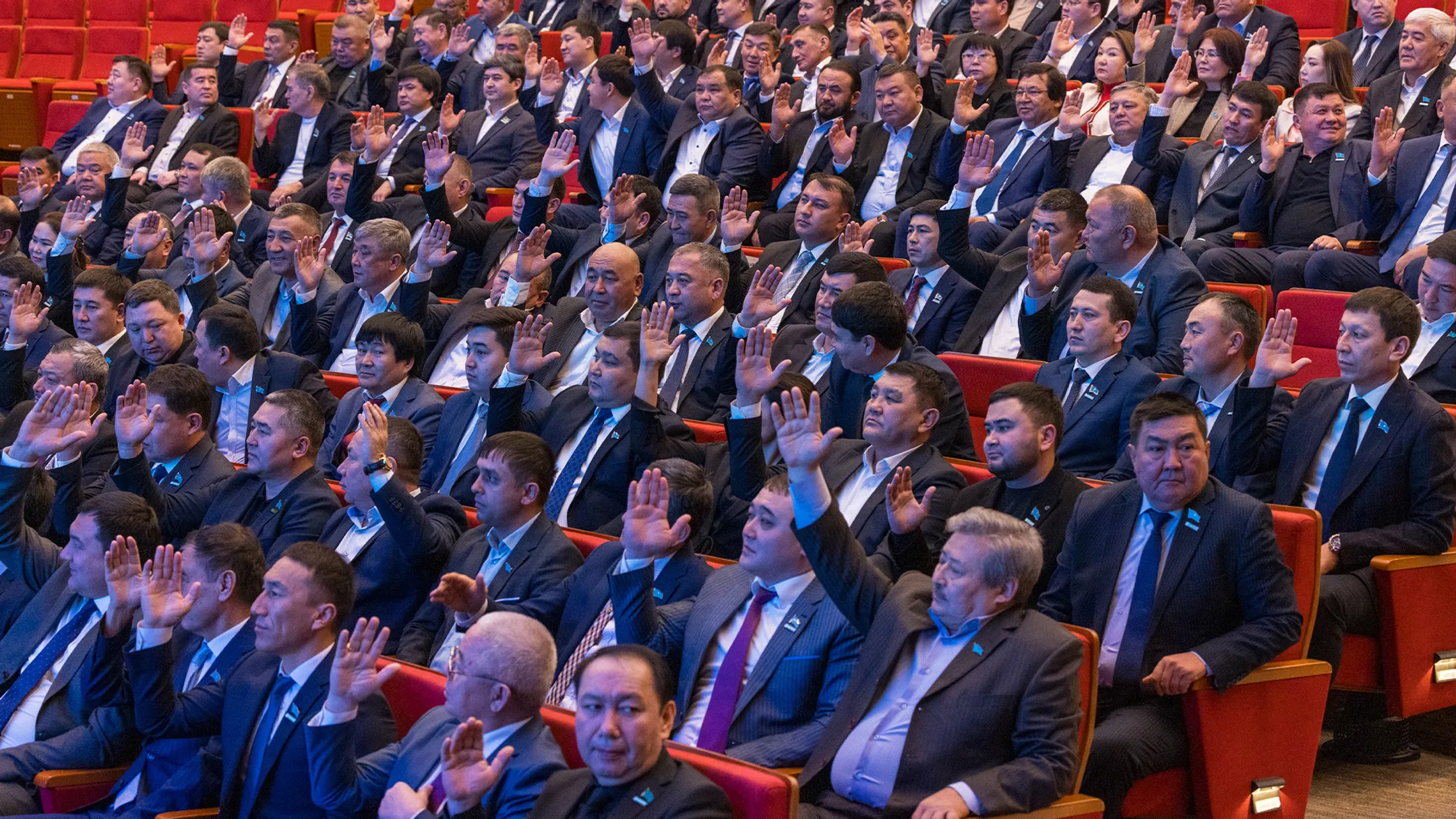 Олжас Бектенов представил активу Туркестанской области нового акима - Image Kapital.kz