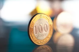 Капитал - Доллар вернулся к уровню в 350 тенге