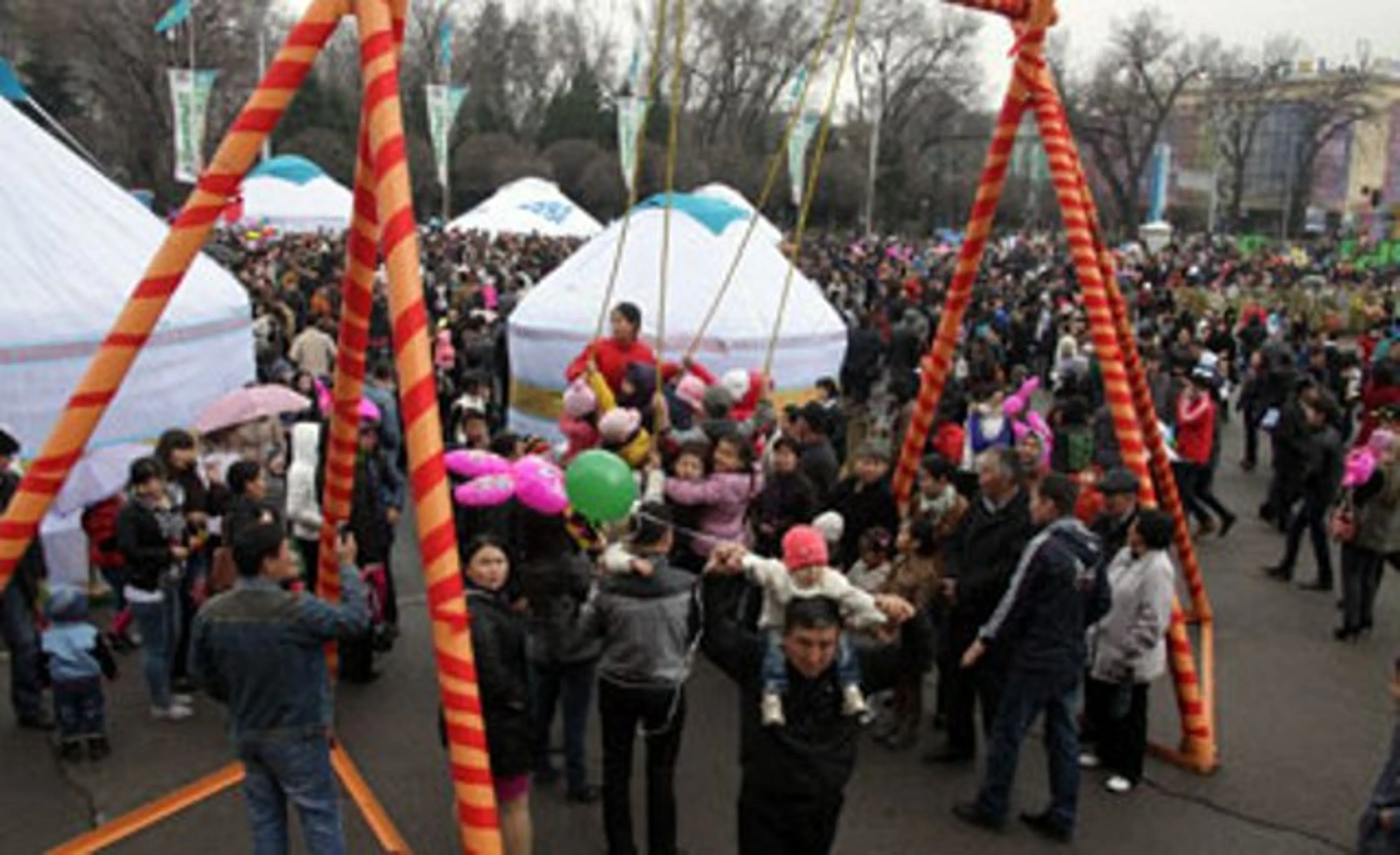 Капитал - Назарбаев поздравил казахстанцев с праздником Наурыз