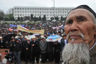 Капитал - Оппозиция требует прекратить распродажу Кыргызстана