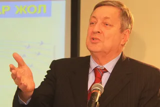 Капитал - Владимир Школьник опроверг сведения о покупке Орского НПЗ