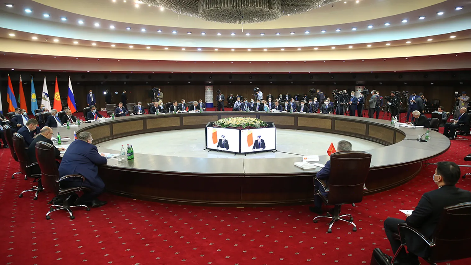 Аскар Мамин предложил создать Евразийскую товаропроводящую систему - фото kapital.kz