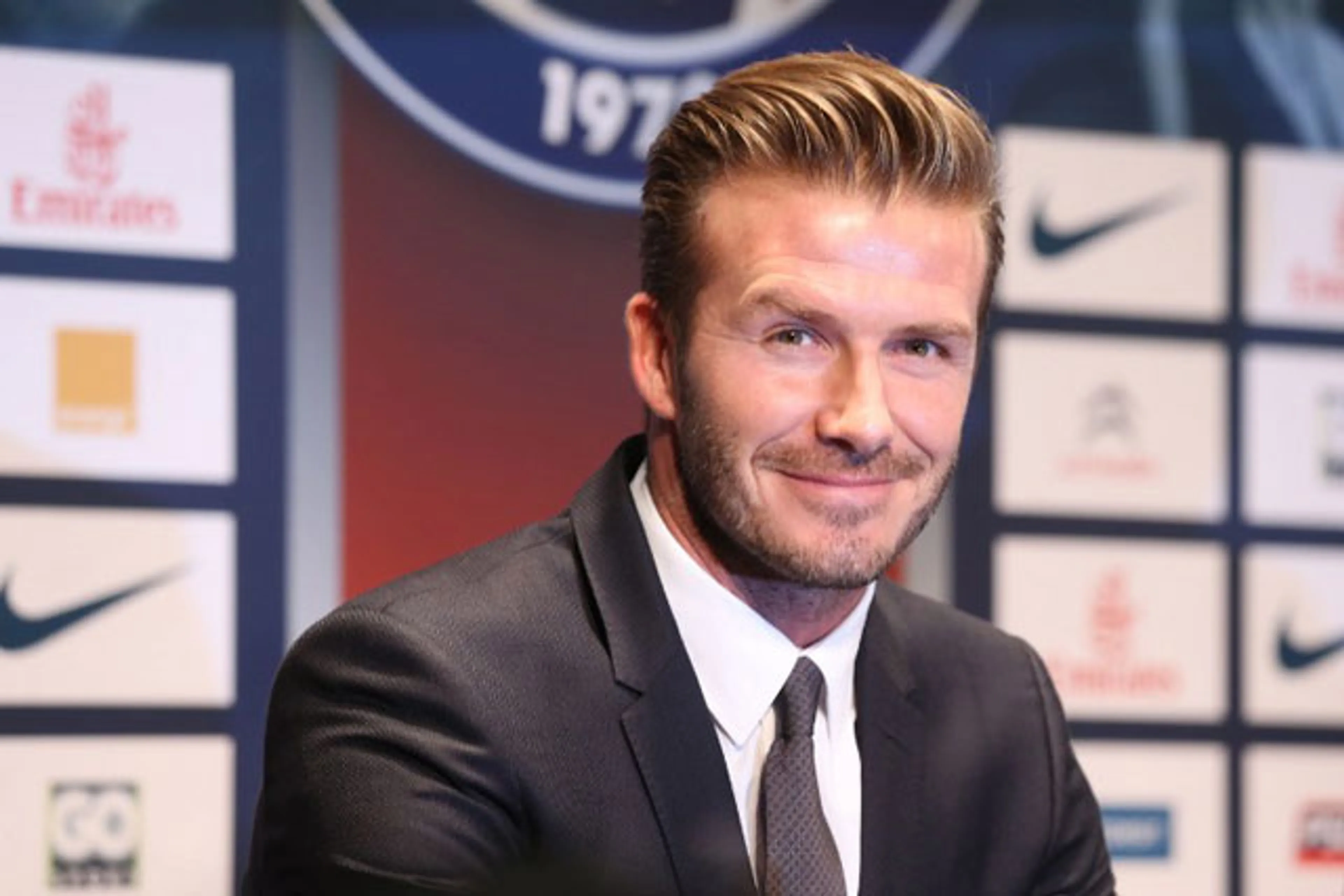 Капитал - Дэвид Бекхэм объявил о завершении карьеры