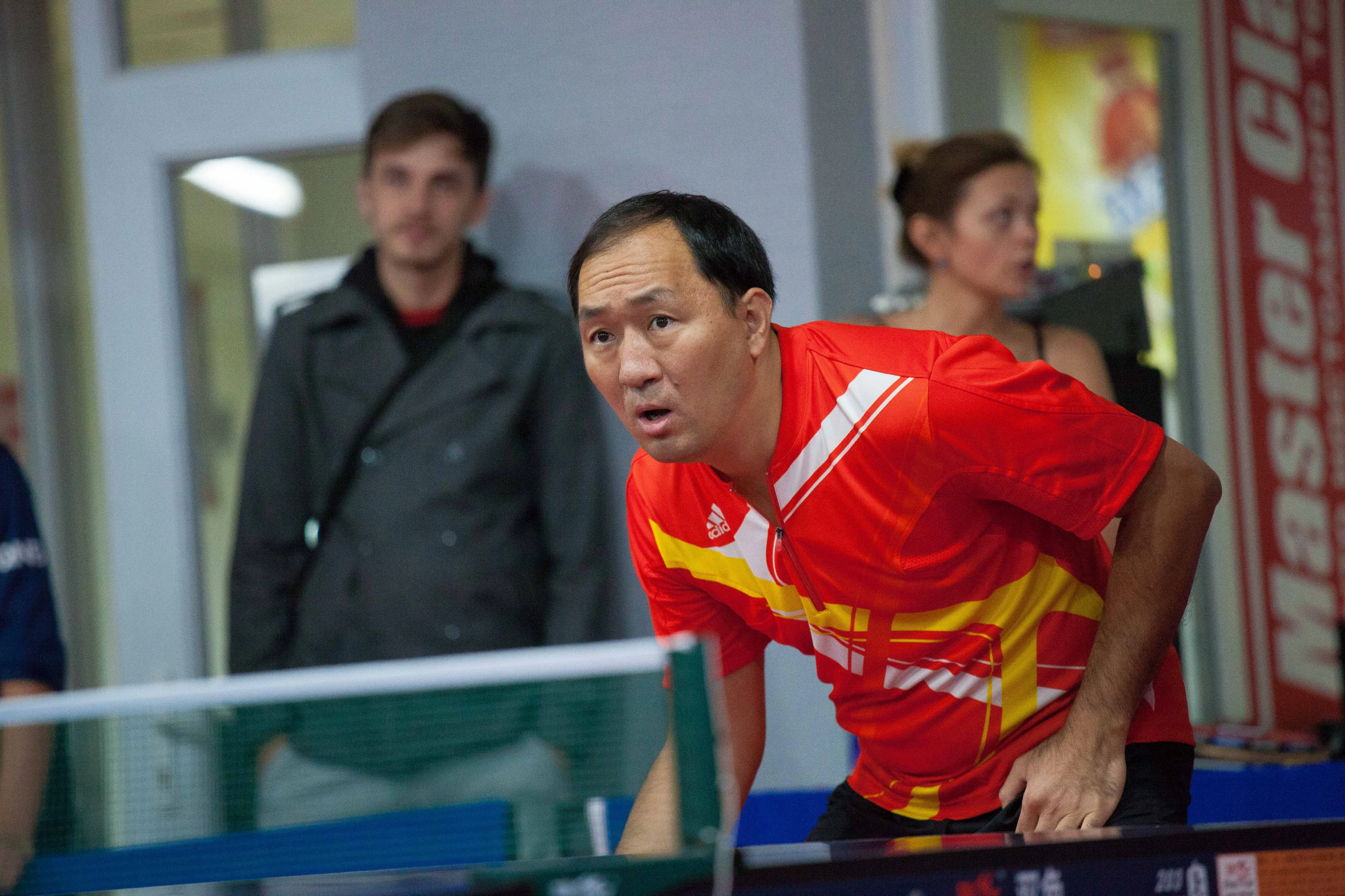 Капитал - Представители СМИ и банкиры сыграли в пинг-понг