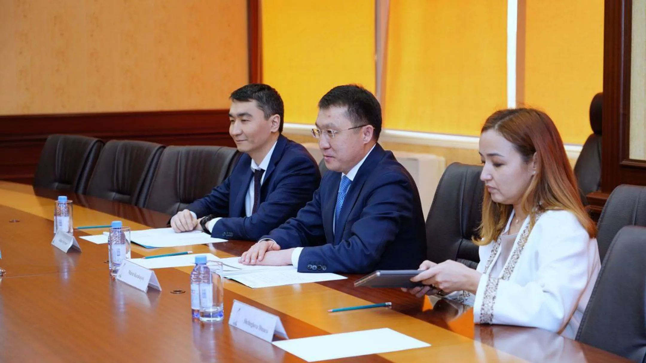 Развитие Транскаспийского маршрута обсудил глава Мининдустрии с Послом КНР в РК - Image Kapital.kz