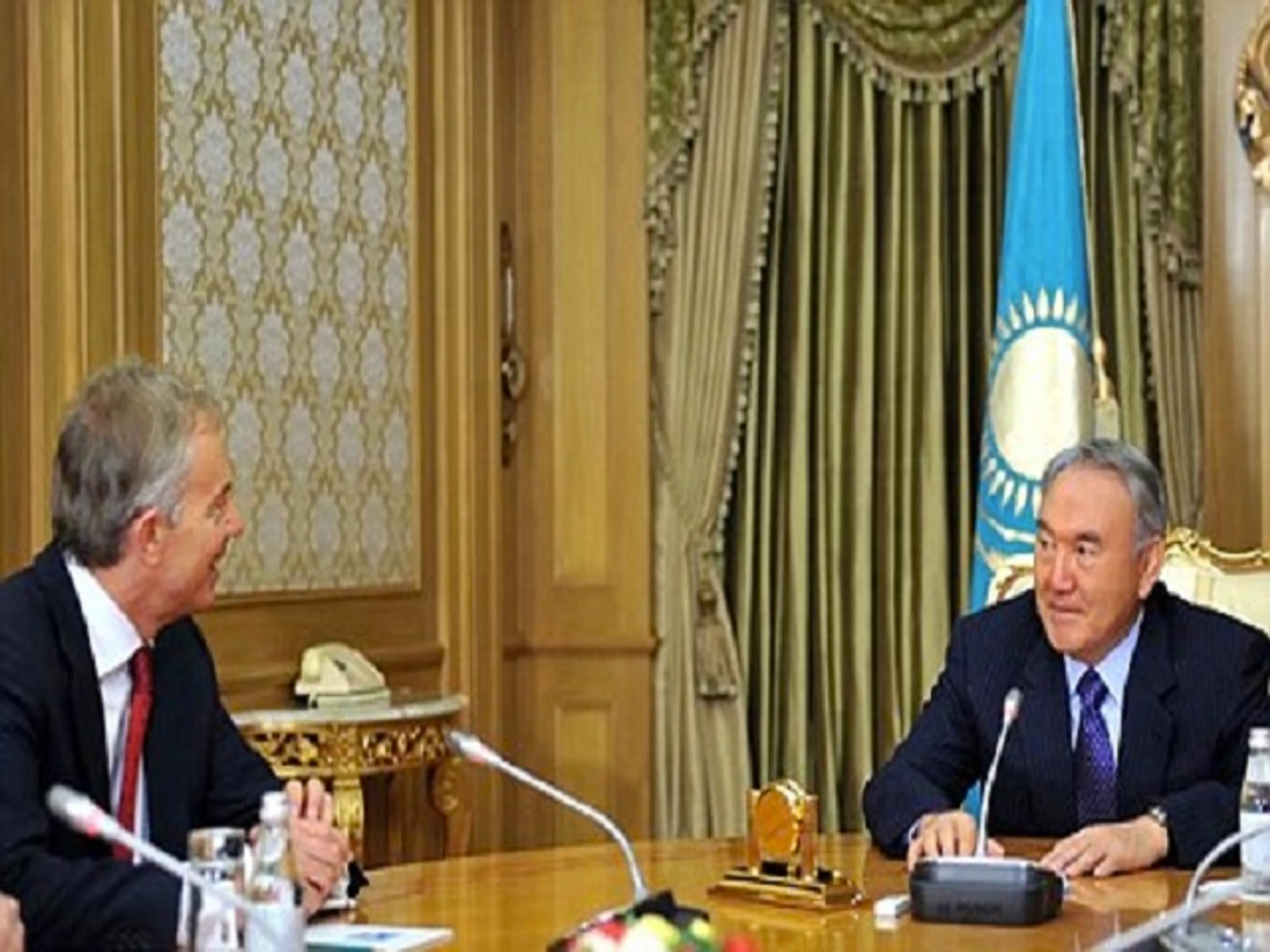Капитал - Cтратегию Казахстан-2050 обсудили Назарбаев и Блэр