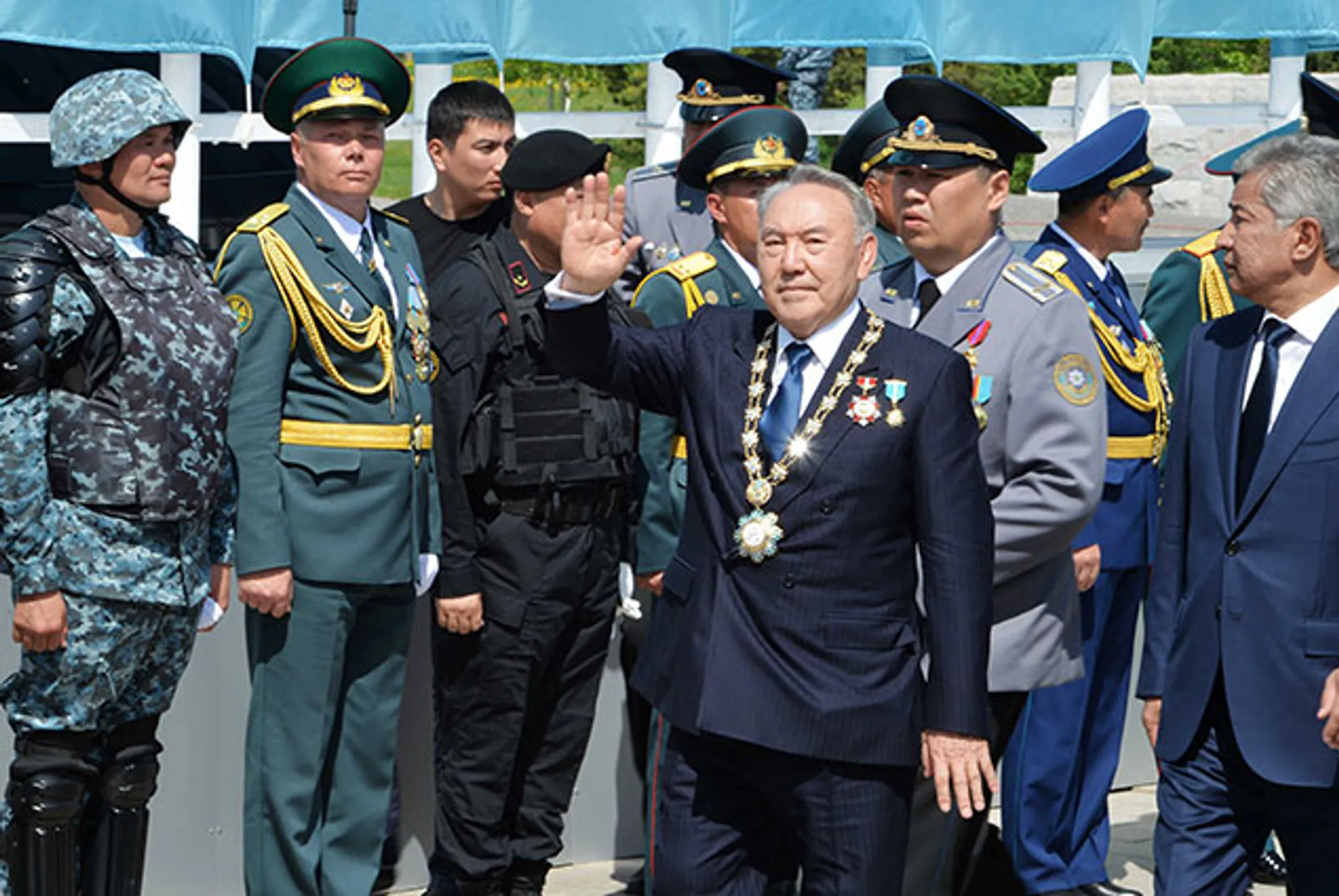 Нурсултан Назарбаев поздравил казахстанцев - Image Kapital.kz