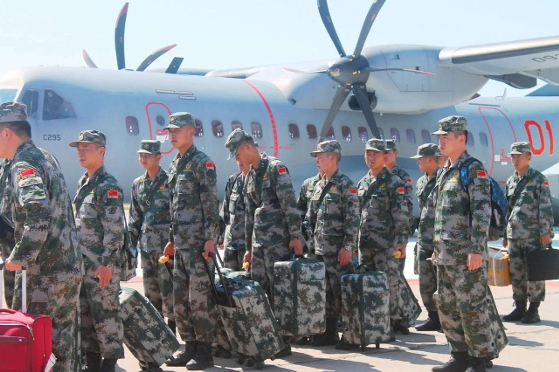 Капитал - Китайские танкисты приехали в Казахстан