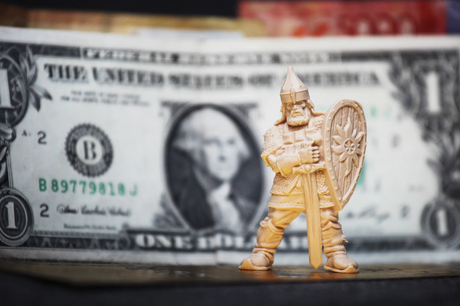 Капитал - Сможет ли Нацбанк загасить спекуляции на валютном рынке