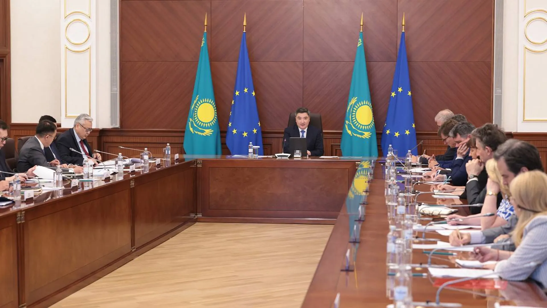 Фото: пресс-служба премьер-министра РК 