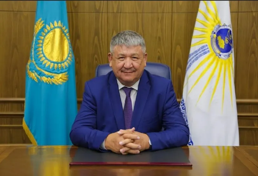 Капитал - Адылгазы Бергенев освобожден от должности члена Счетного комитета