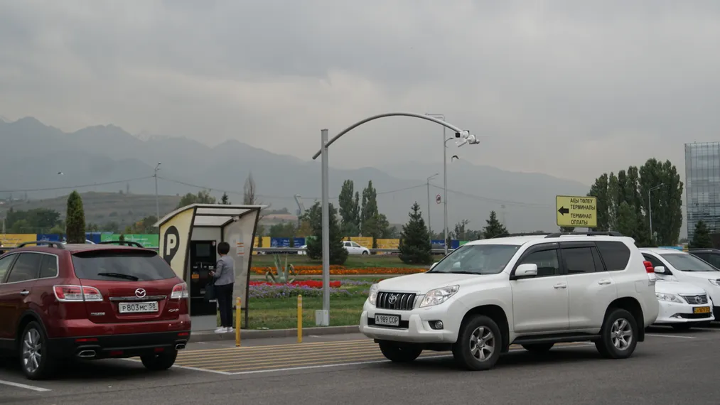 Капитал - На платных парковках Алматы установят видеокамеры
