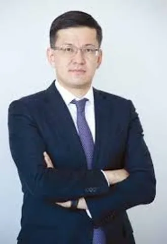 Дармен Садвакасов