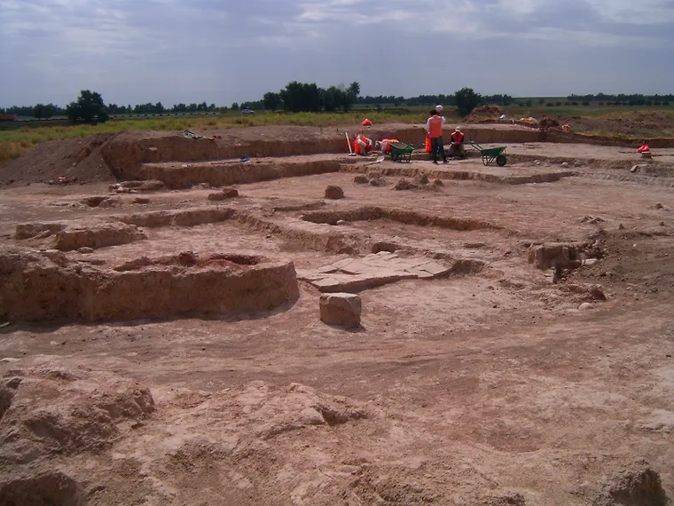 Капитал - Останки «Золотой женщины» нашли в ЗКО