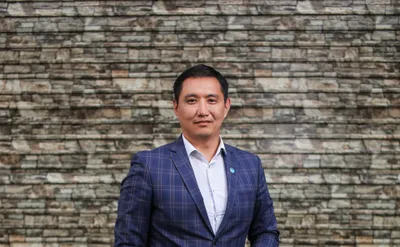 Почему очередь на землю не продвигается?