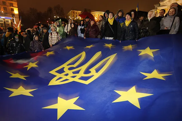 Украинская оппозиция снова строит палаточный городок