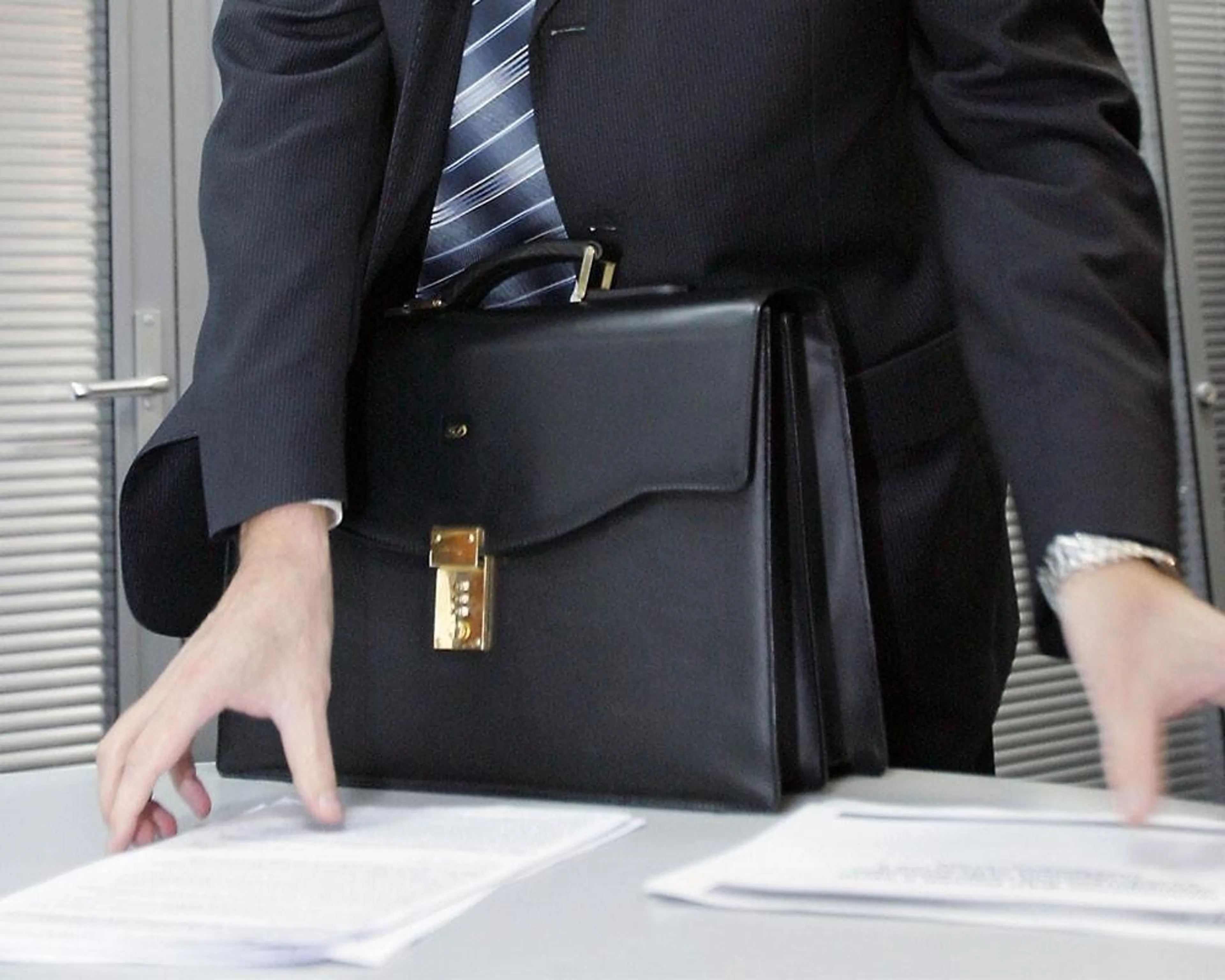 Капитал - Президент: Почему чиновники сидят там же, где мы сократили?