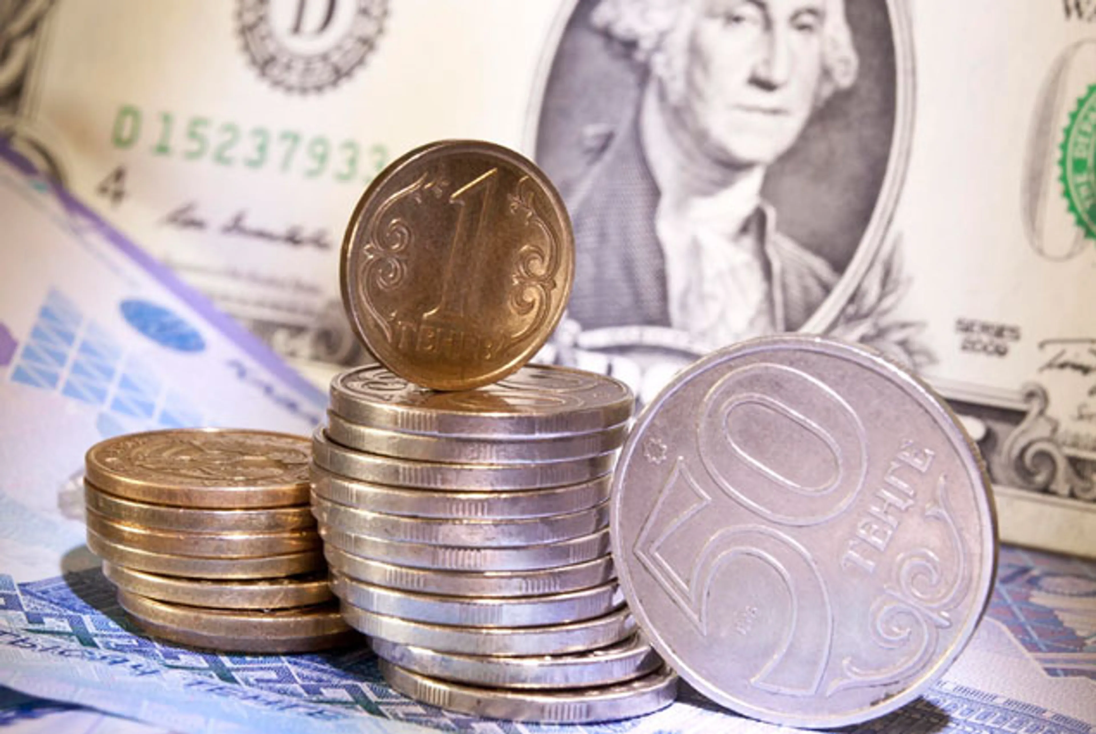 Капитал - Средневзвешенный курс достиг отметки в 276,02 тенге за $1