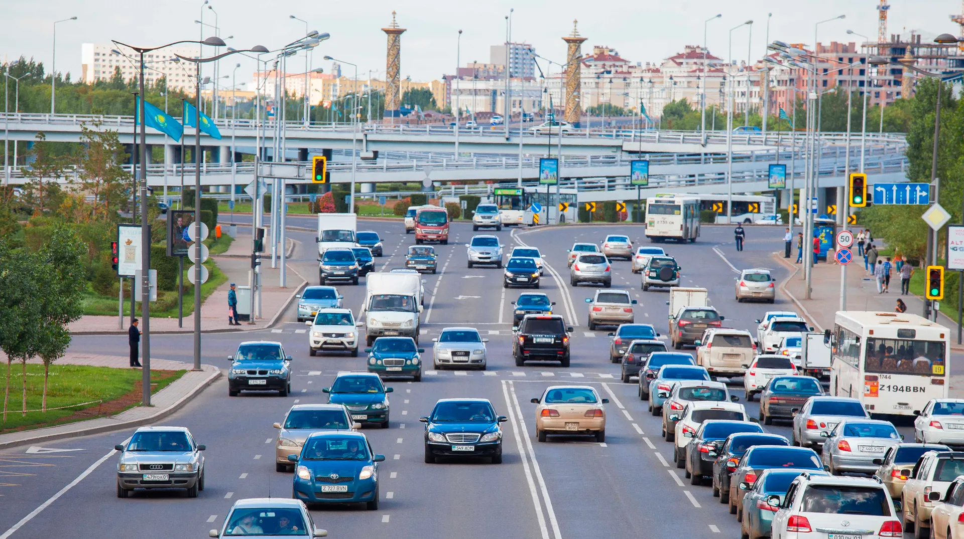 Капитал - Казахстанцы потратили на покупку новых автомобилей 468,3 млрд тенге