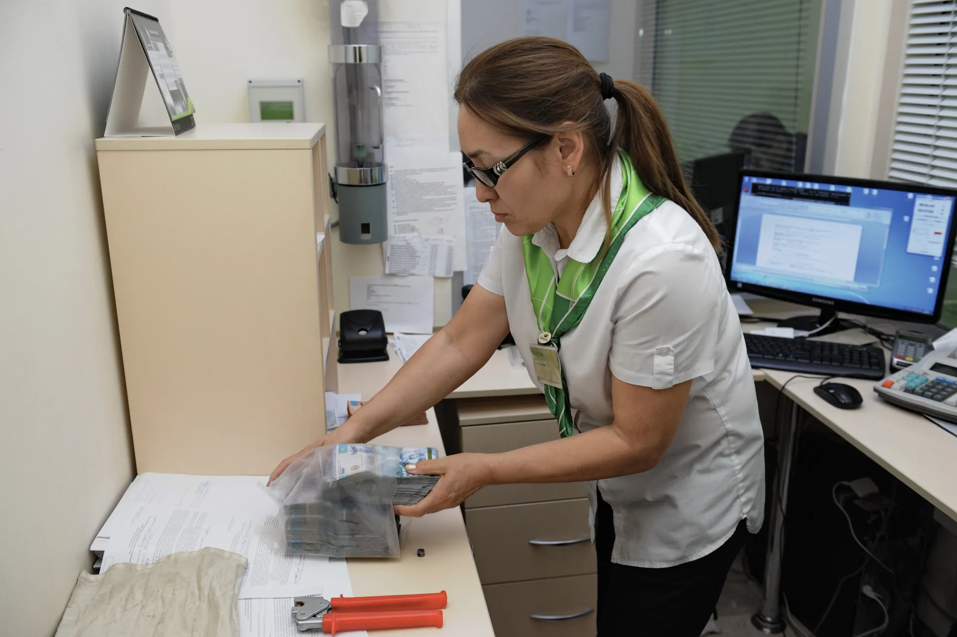 Капитал - В апреле из Казахстана за рубеж переведено более 45 млрд тенге