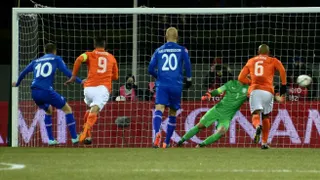 Капитал - Сборная Исландии сенсационно одолела команду Голландии