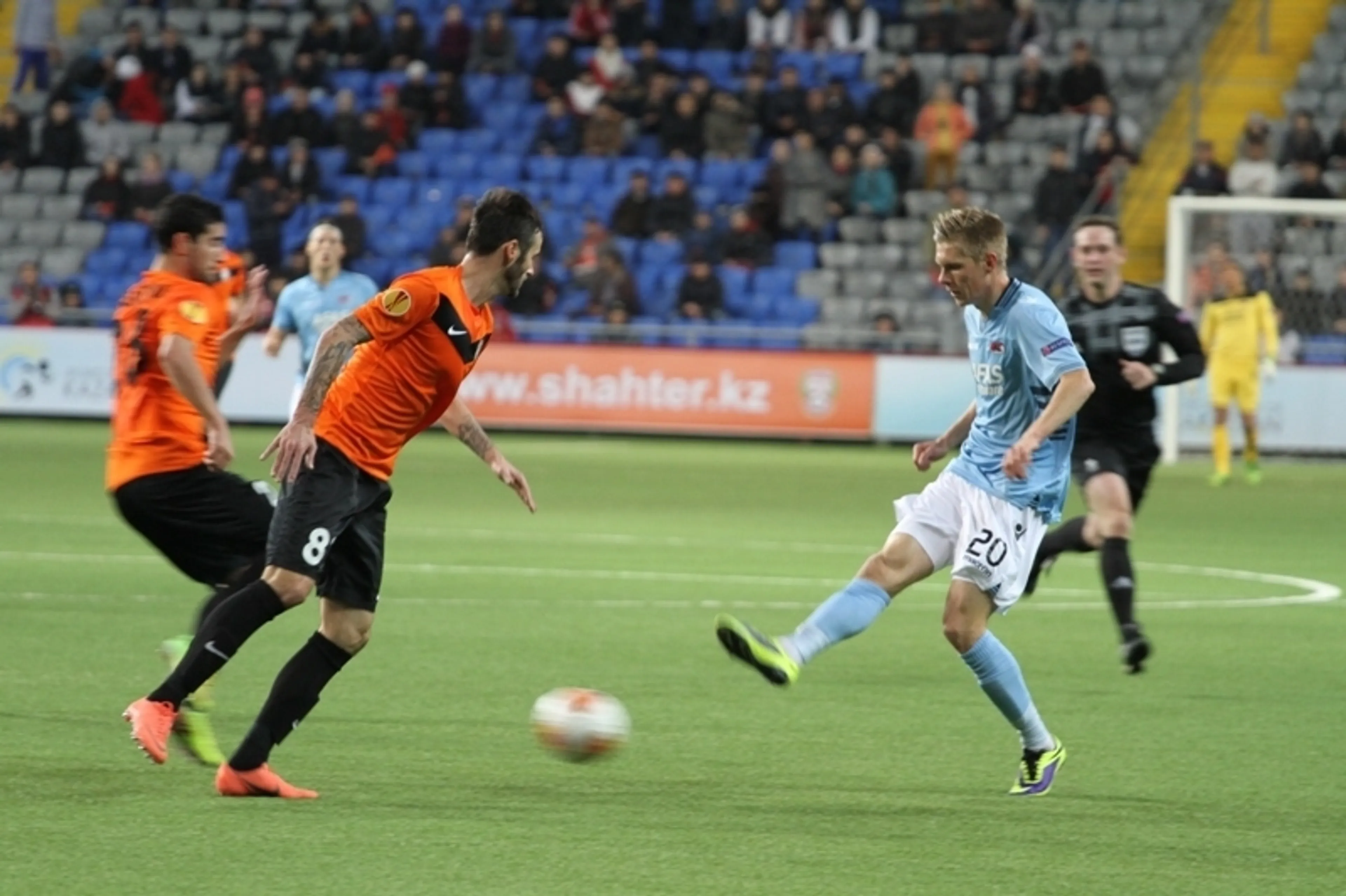 Капитал - «Шахтер» в Лиге Европы сыграл вничью с АЗ