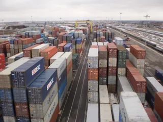 Капитал - Импорт товаров растет быстрее, чем экспорт