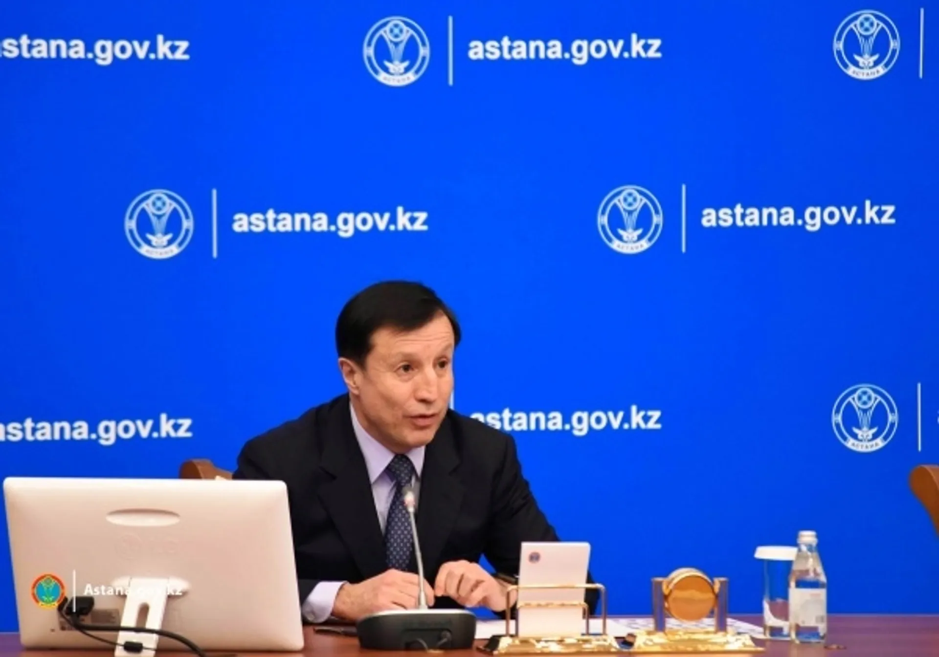 Капитал - Нурсултан Назарбаев отчитал акима Астаны за проблему с озером Талдыколь