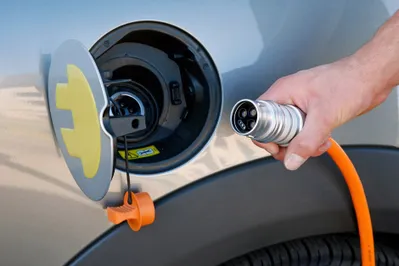 Peugeot полностью перейдет на электромобили и гибриды