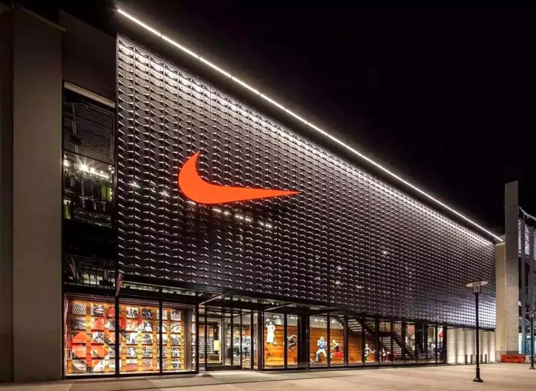 Капитал - Nike увеличила выручку на 17% во втором финквартале